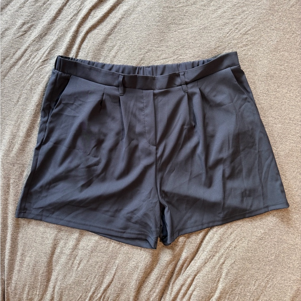 32 Degrees Women's Navy Blue Shorts